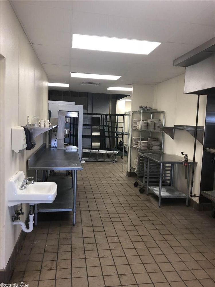 209 B St, Bryant, AR 72022